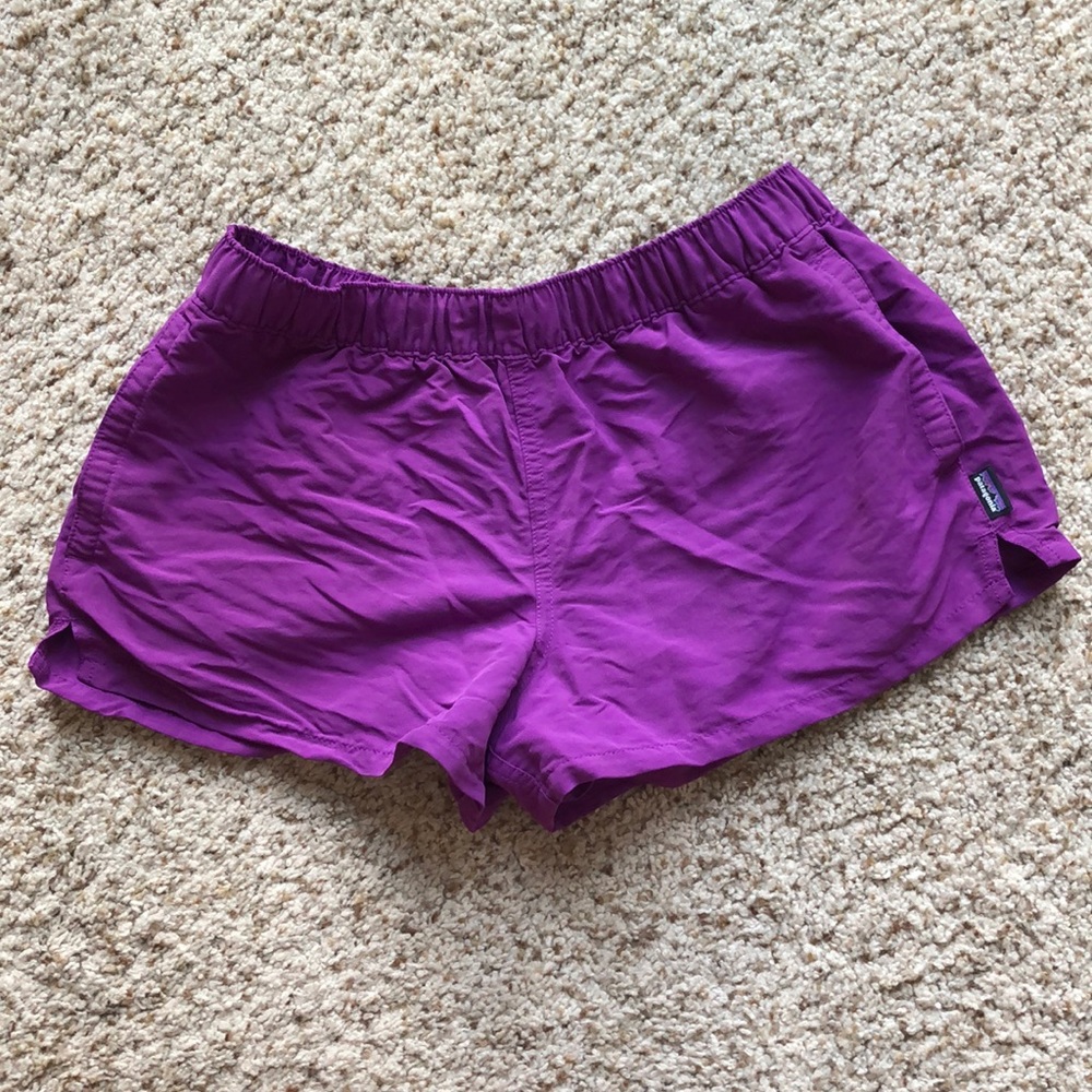 W’s Barely Baggies Patagonia shorts